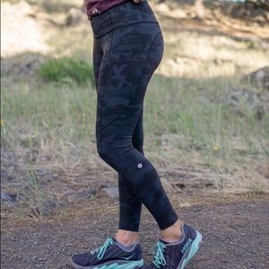 Lululemon camo fast and free